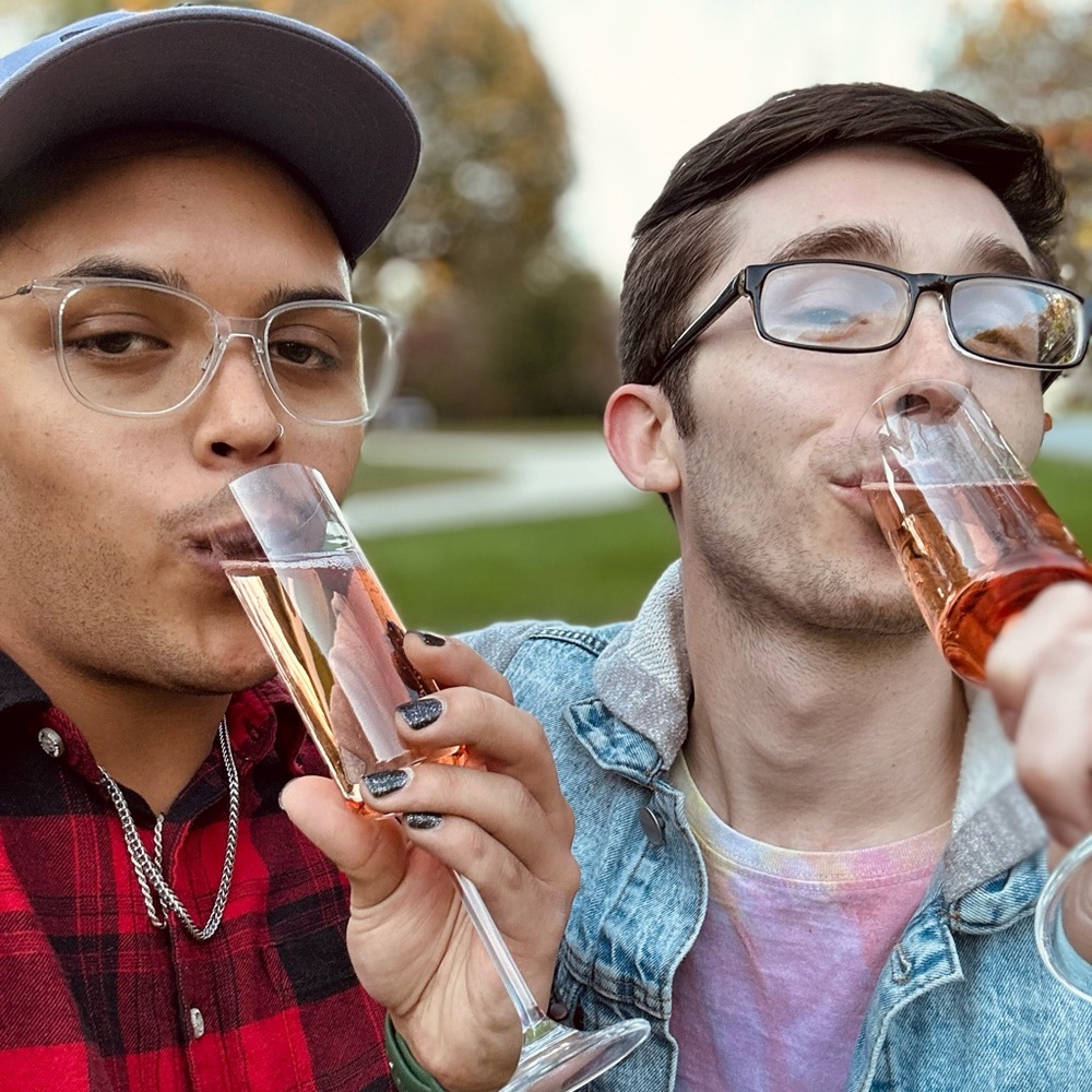 🍍𝑨𝑹𝑺𝑰 𝒊𝒔 𝑳𝒊𝒗𝒆‼️🦁 Come join the live fun!! - Picture 11 of 17